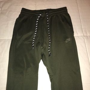 Nike green jogger